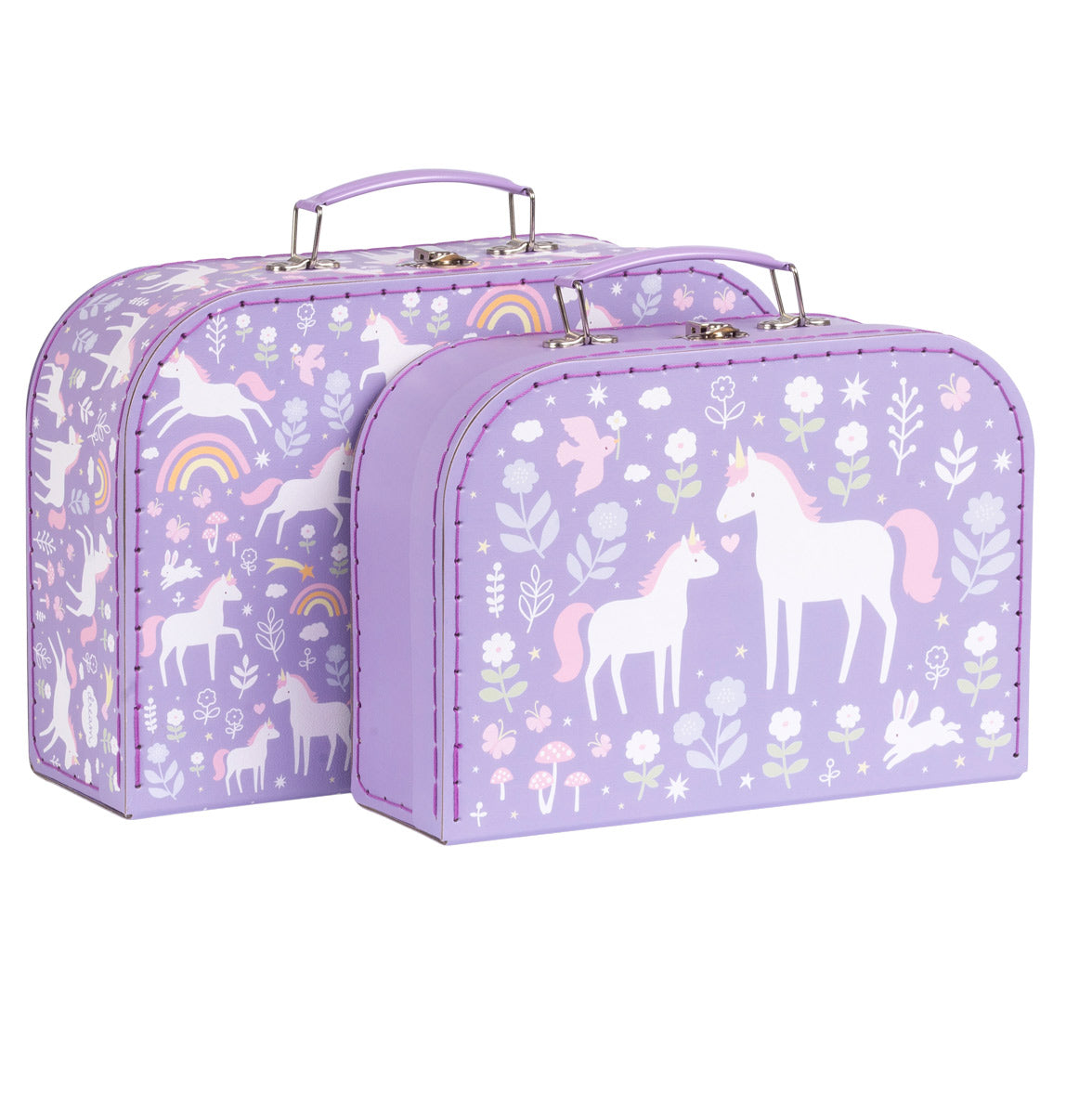 twee paarse kartonnen koffers met fantasierijke print met eenhoorns